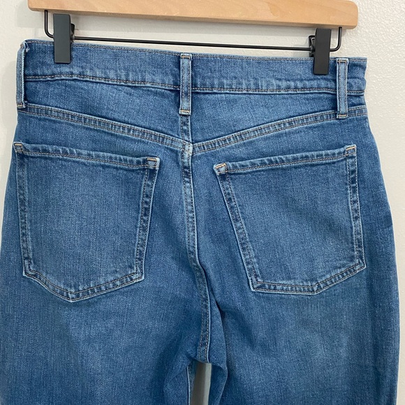 Women’s Size 6 Extra High-Rise Sky-Hi Straight Old Navy Jeans - Picture 6 of 7